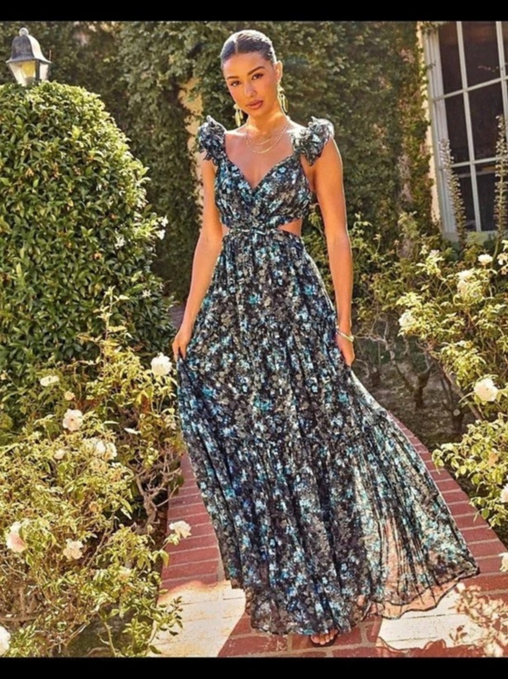 VICI Floral Maxi Dress in Black & Blue Size Medium Like New